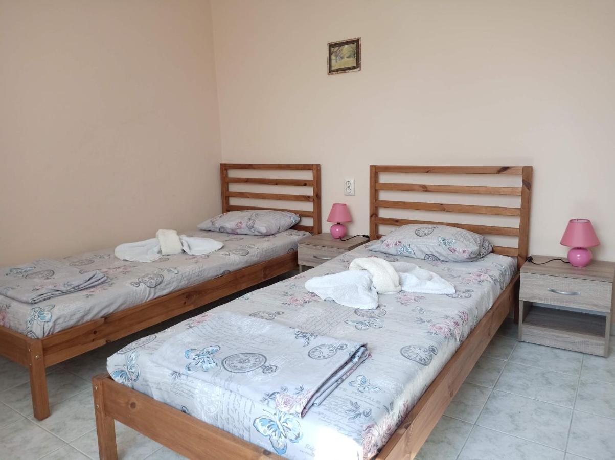 Guest House 51 คราเนโว ภายนอก รูปภาพ