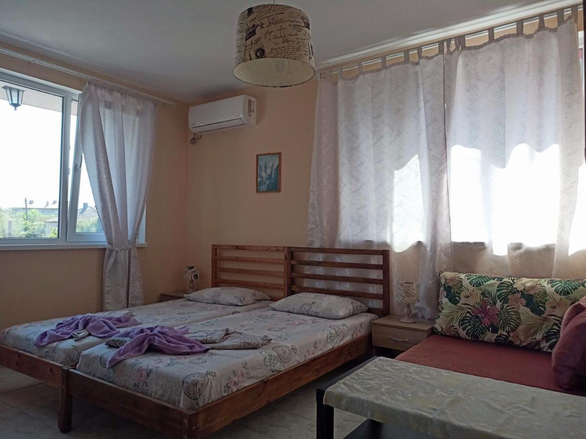 Guest House 51 คราเนโว ภายนอก รูปภาพ