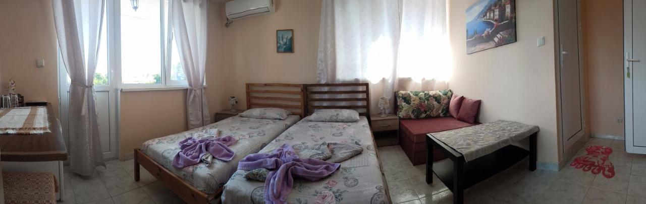 Guest House 51 คราเนโว ภายนอก รูปภาพ